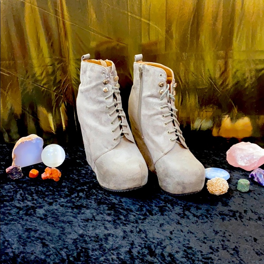 Gray boot wedges size 8